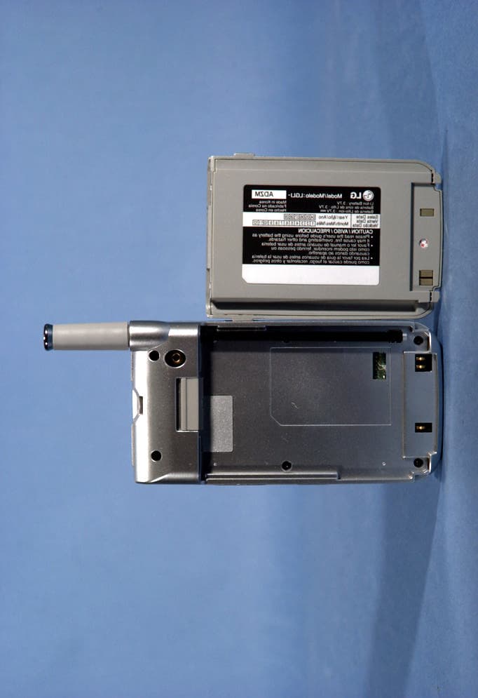 Dual-Band CDMA Phone - FCC ID BEJVX8000 - LG Electronics USA, Inc. (2)