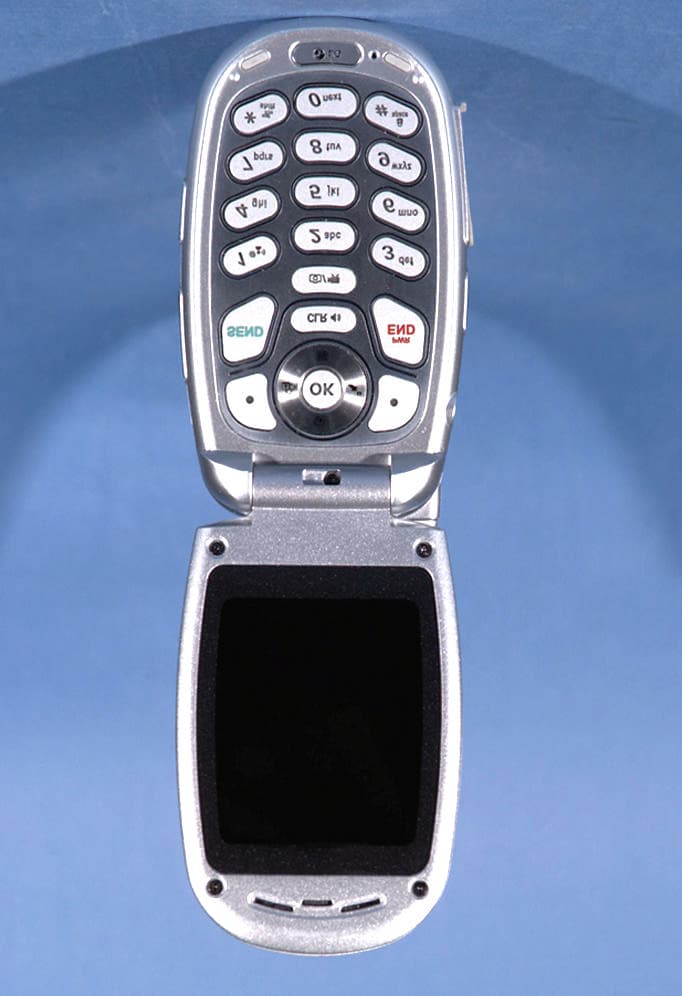Dual-Band CDMA Phone with Bluetooth Transmitter - FCC ID BEJVX8400 - LG Electronics USA, Inc. (1)