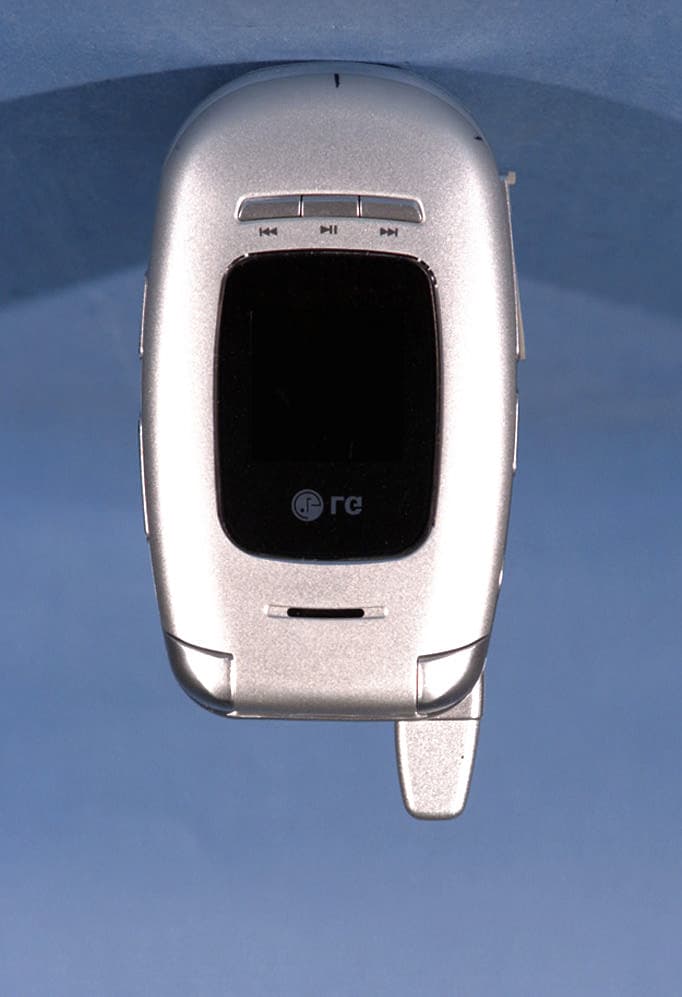 Dual-Band CDMA Phone with Bluetooth Transmitter - FCC ID BEJVX8400 - LG Electronics USA, Inc. (5)