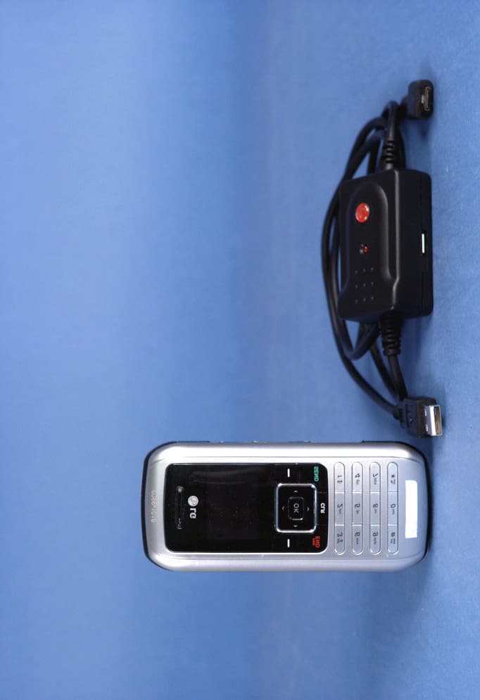 Dual-Band CDMA Phone with Bluetooth - FCC ID BEJVX9900 - LG Electronics USA, Inc. (4)