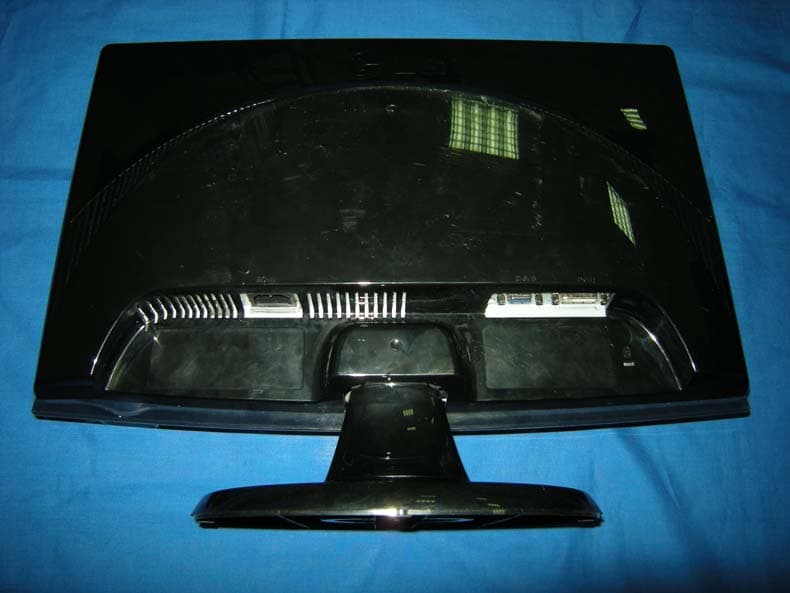 LCD Monitor - FCC ID BEJW2053TV - LG Electronics USA, Inc. (4)