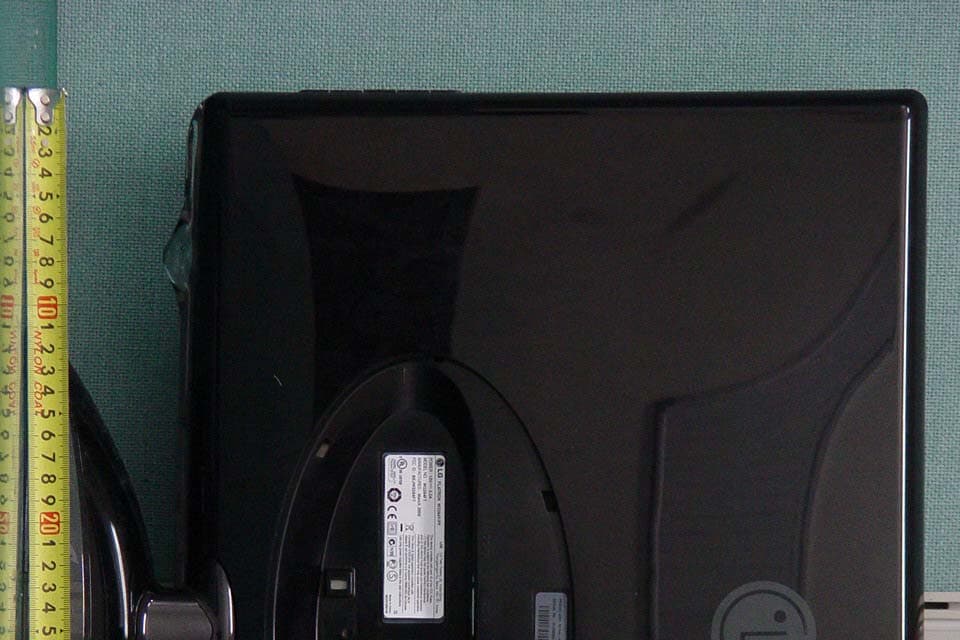 LCD MONITOR - FCC ID BEJW2284FT - LG Electronics USA, Inc. (1)