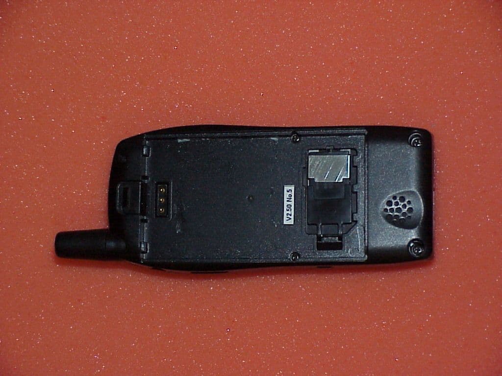 Cellular GSM Phone - FCC ID BFYM5030 - Shintom Co Ltd