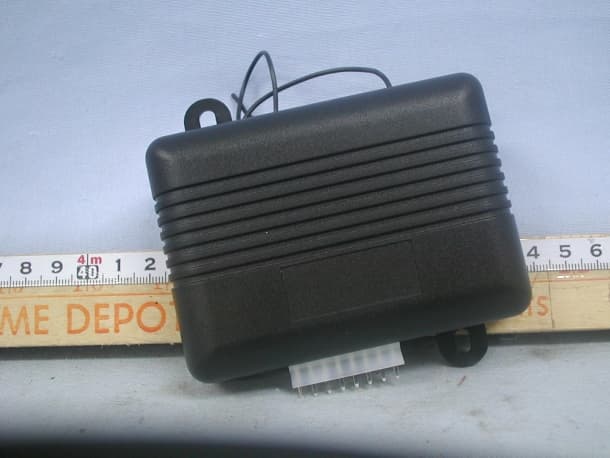 Car Alarm Receiver - FCC ID BGA2KRX - Audiovox Corporation (3)