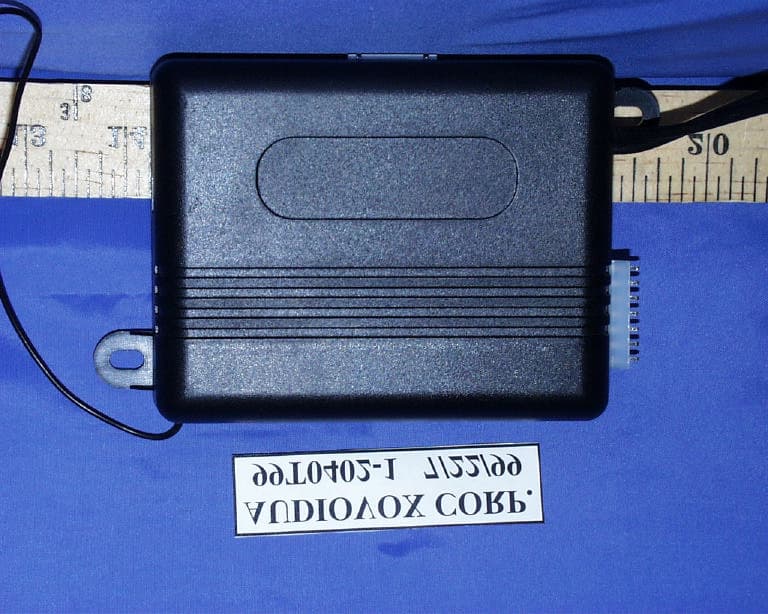 Car Alarm Receiver - FCC ID BGAEX8R - Audiovox Corporation