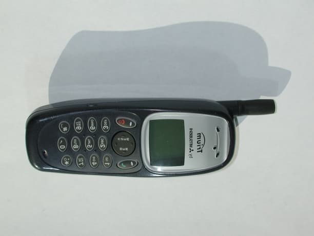 Hand Held Cellular Telephone - FCC ID BGBMT289XG01A - Mitsubishi Electric Corp