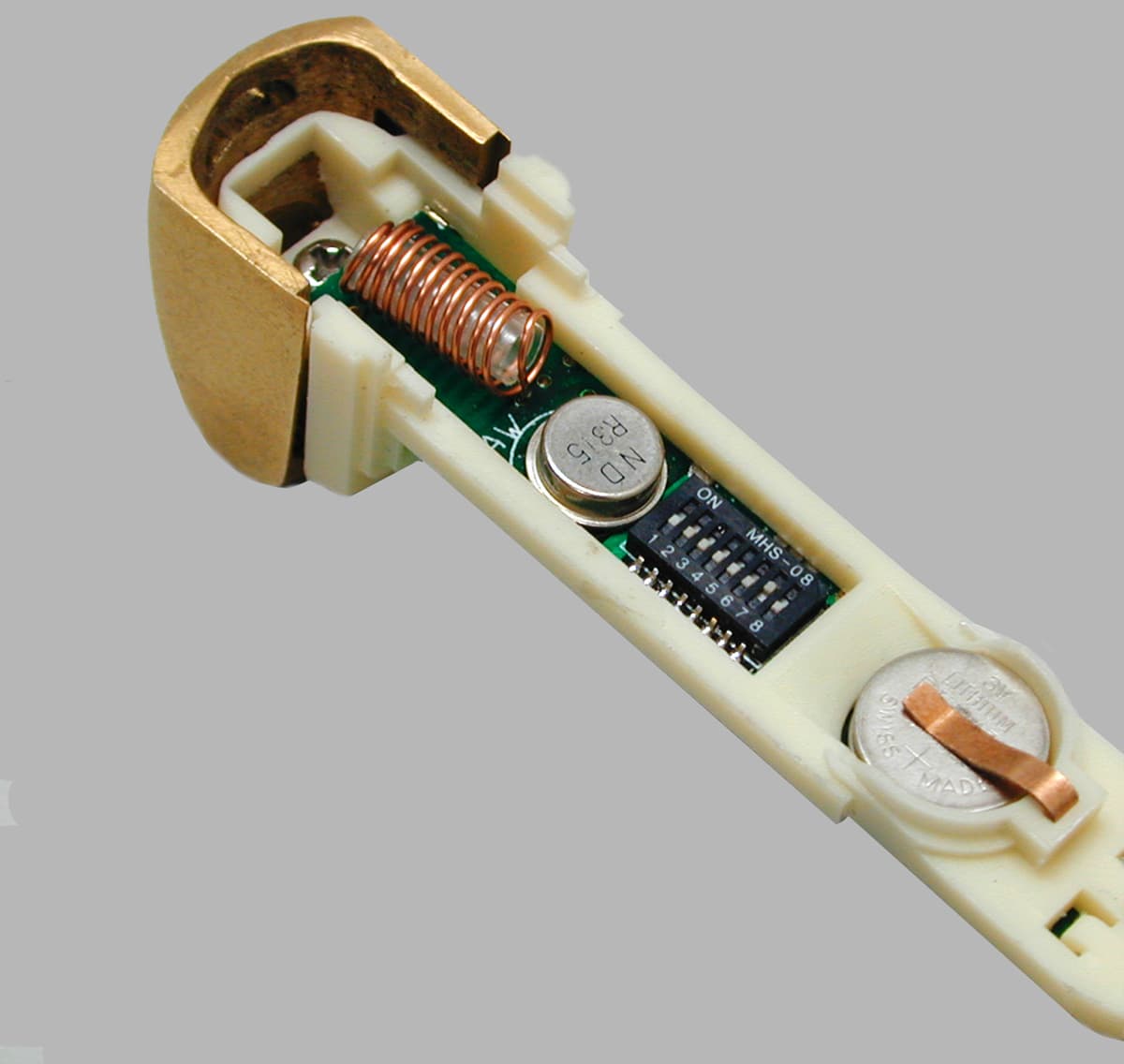 Wireless Remote Doorbell Transmitter - FCC ID BJ4-62WDB93TX - HeathCo LLC
