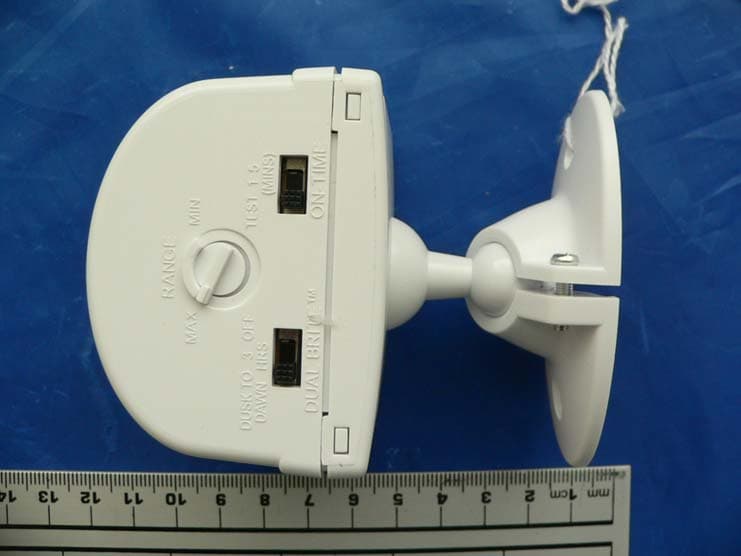 Outdoor Wireless Motion Sensor - FCC ID BJ4-WRC6032TX - HeathCo LLC (3)
