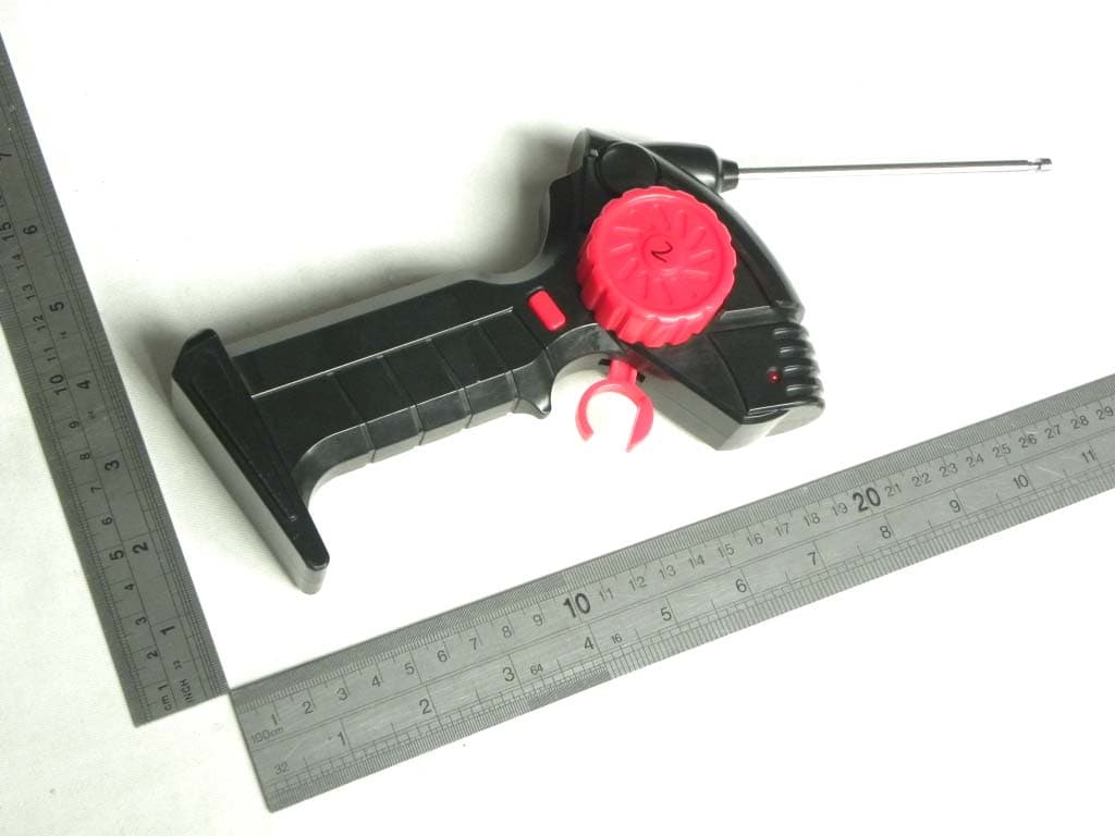 JLX Motorcycle Radio Control - FCC ID BMW-52613TX27 - TOMY International, Inc.