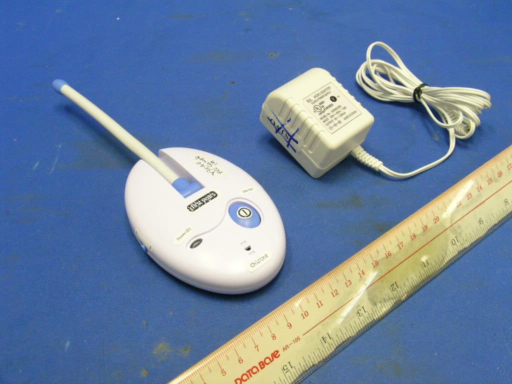49MHz Transmitter Baby Unit - FCC ID BMWTFY3040C - TOMY International, Inc. (2)