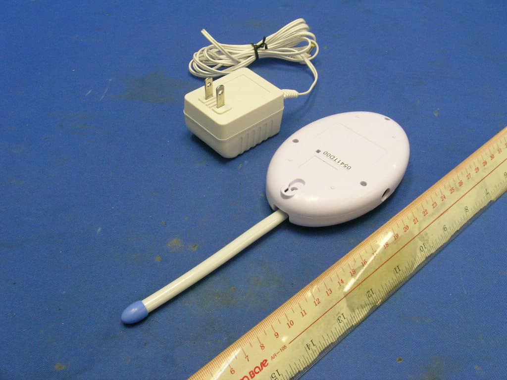 49MHz Transmitter Baby Unit - FCC ID BMWTFY3040C - TOMY International, Inc.