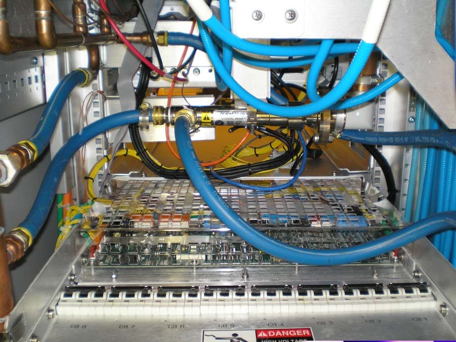 Atlas Mobile Digital Television Transmitter - FCC ID BOIDVF - GatesAir, Inc.