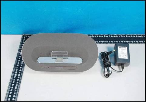 Docking Speaker - FCC ID BOU-DS3500V37 - Philips Consumer Lifestyle (2)