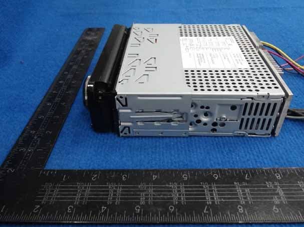 Car radio - FCC ID BOUCED380 - Philips Consumer Lifestyle