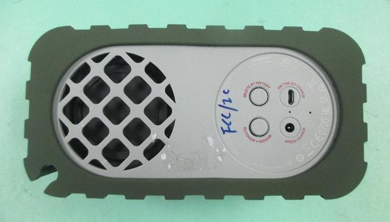 Bluetooth Speaker - FCC ID BOUSB5200X - Philips Consumer Lifestyle (2)