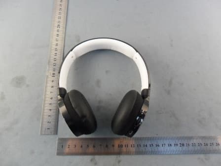 Bluetooth stereo headset - FCC ID BOUSHB9100 - Philips Consumer Lifestyle (4)