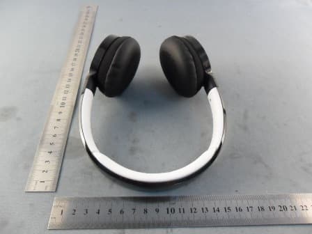 Bluetooth stereo headset - FCC ID BOUSHB9100 - Philips Consumer Lifestyle
