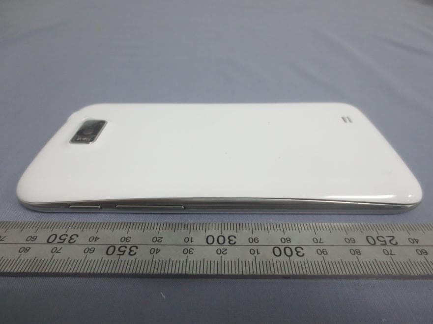 Mobile Phone - FCC ID BRCMB9500Q - Kintech Co. Ltd (5)