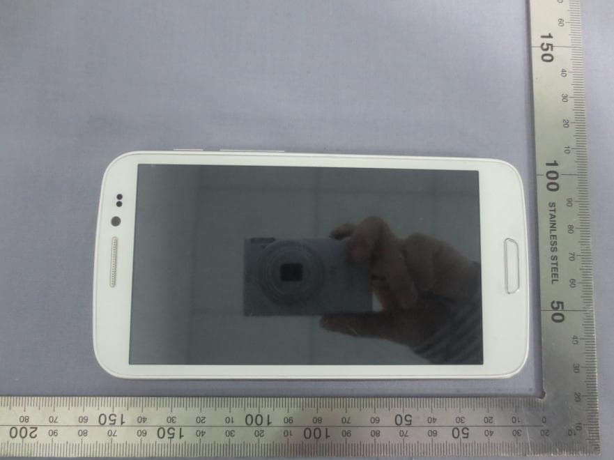 Mobile Phone - FCC ID BRCMB9500Q - Kintech Co. Ltd (2)