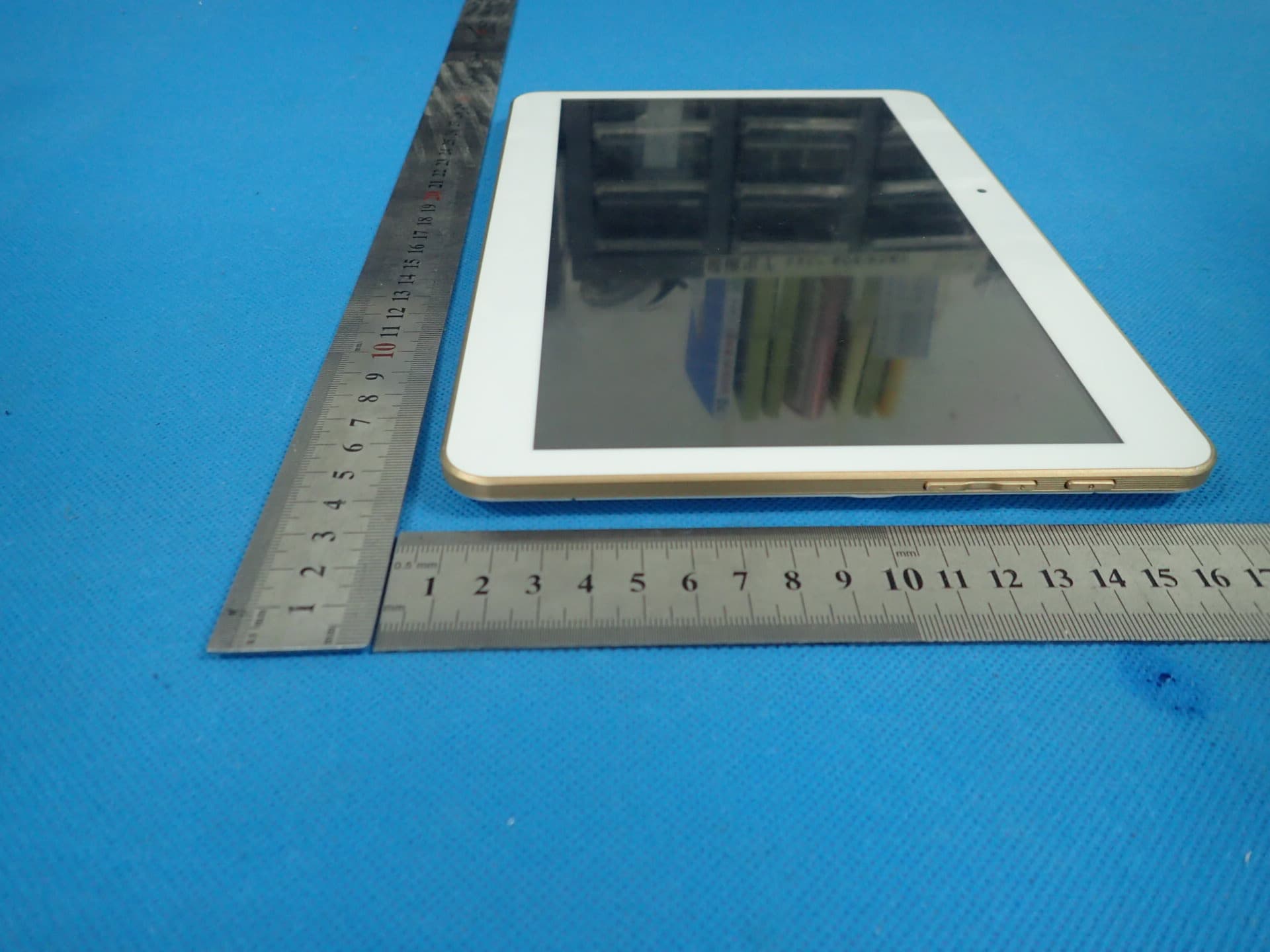 Tablet PC - FCC ID BRCPC1021 - Kintech Co. Ltd (4)