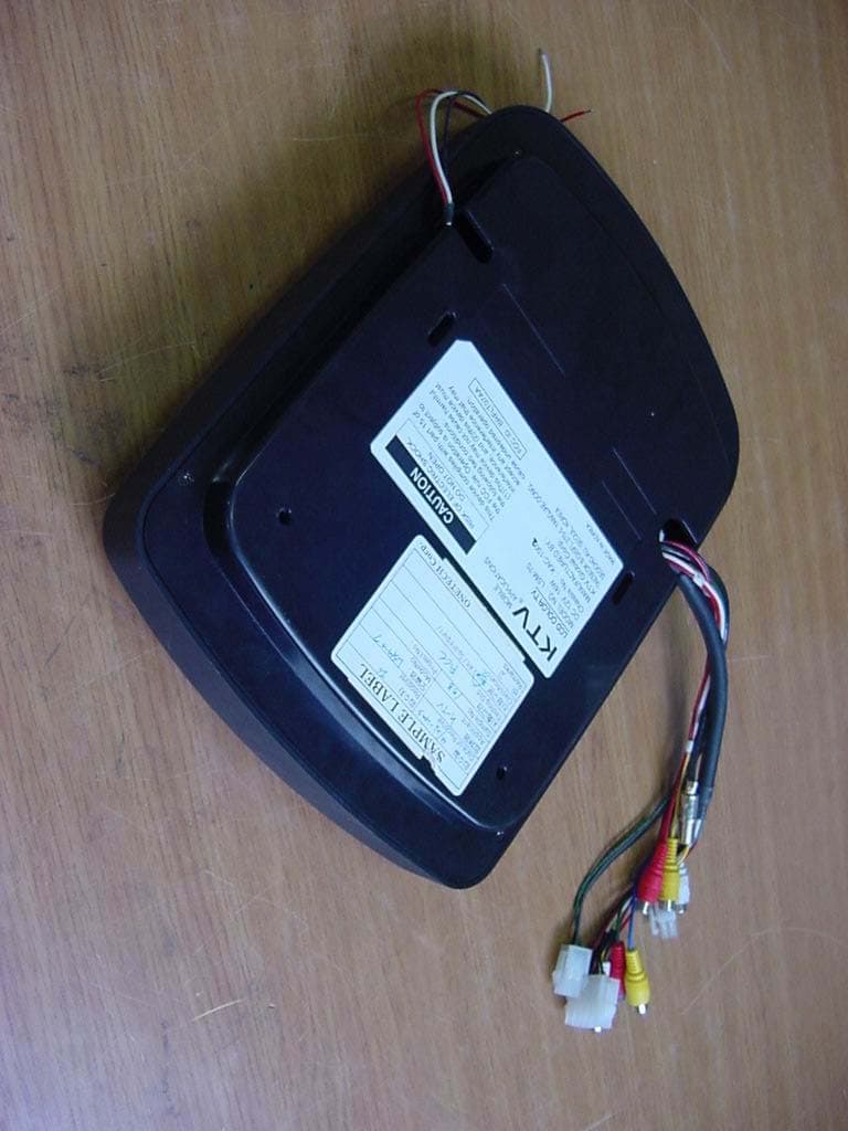 7" TFT LCD Color TV Receiver With FM Transmitter - FCC ID BRFLT07AA - KTV Global Corporation (4)