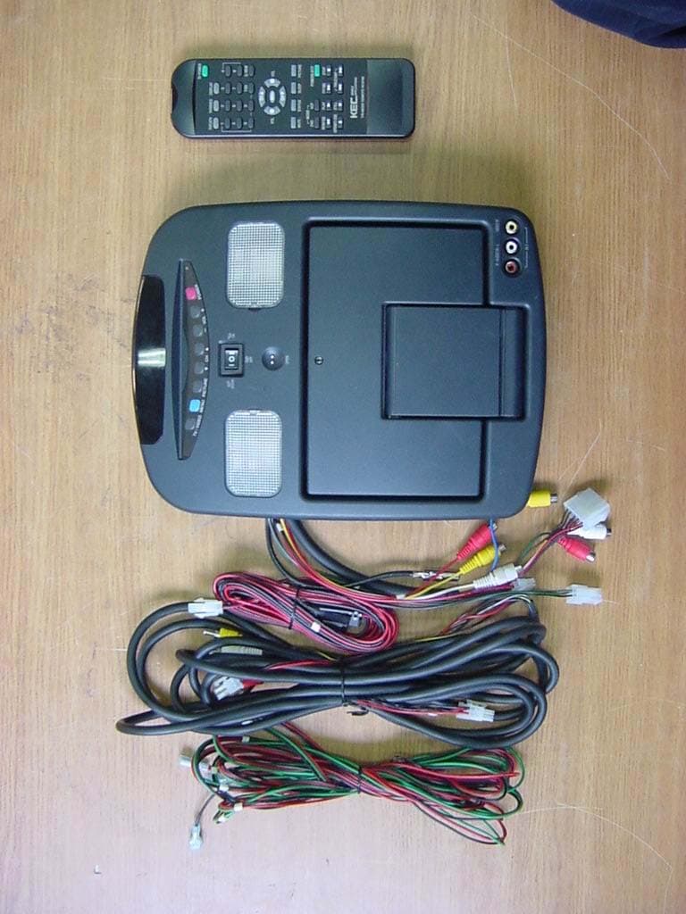 7" TFT LCD Color TV Receiver With FM Transmitter - FCC ID BRFLT07AA - KTV Global Corporation (2)