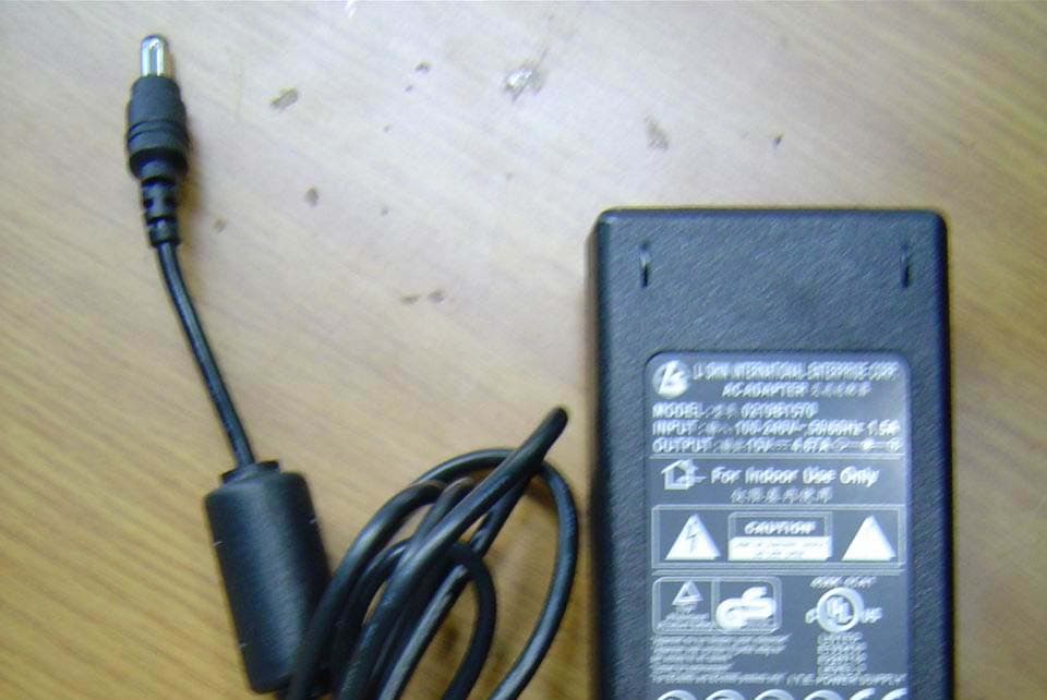 20.1" LCD TV Receiver - FCC ID BRFLT201CB - KTV Global Corporation (5)