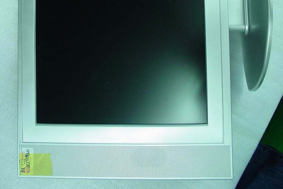 20.1" LCD TV Receiver - FCC ID BRFLT201CB - KTV Global Corporation (2)