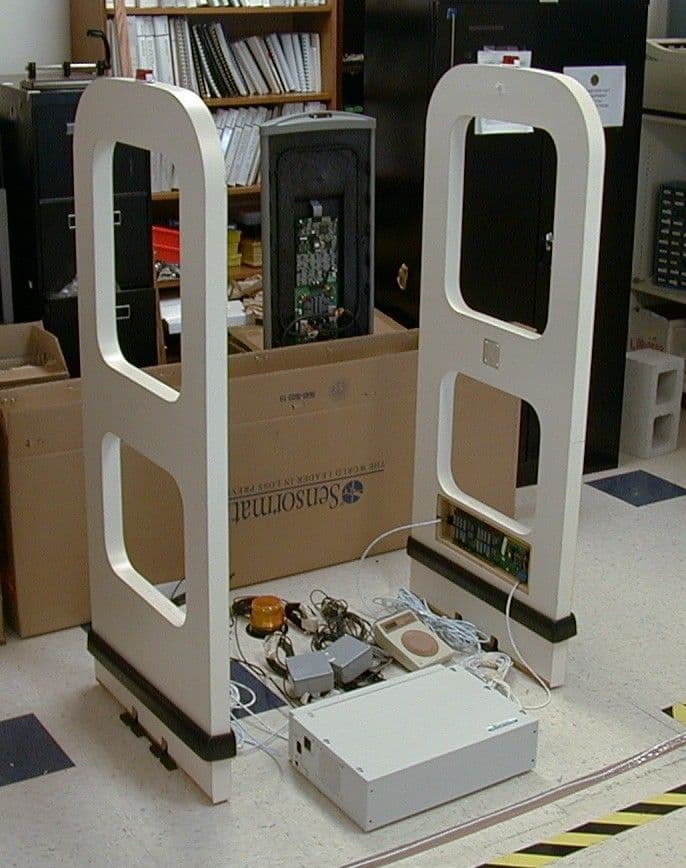 Ultra Max Advanced Digital System - FCC ID BVCUMADSNE - Tyco Safety Products/Sensormatic