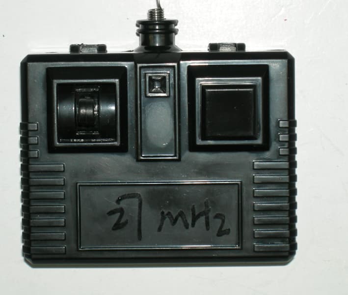 WIRELESS R/C TOY-TX - FCC ID BY32160-27M - Scientific Toys Ltd (2)