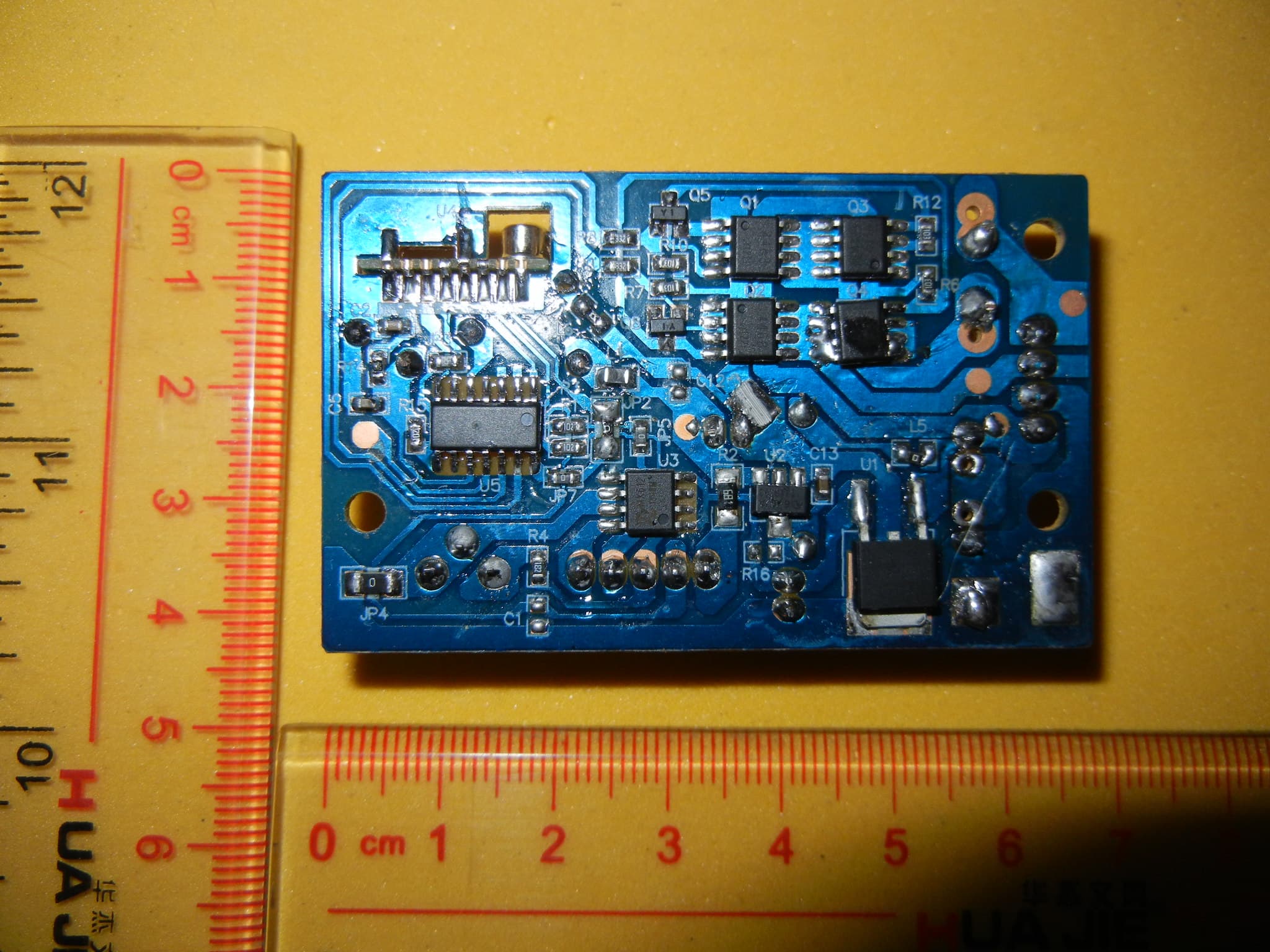 2.408-2.460 GHz WIRELESS R/C DEVICE-TX PORTION - FCC ID BY32188-24GR - Scientific Toys Ltd (2)