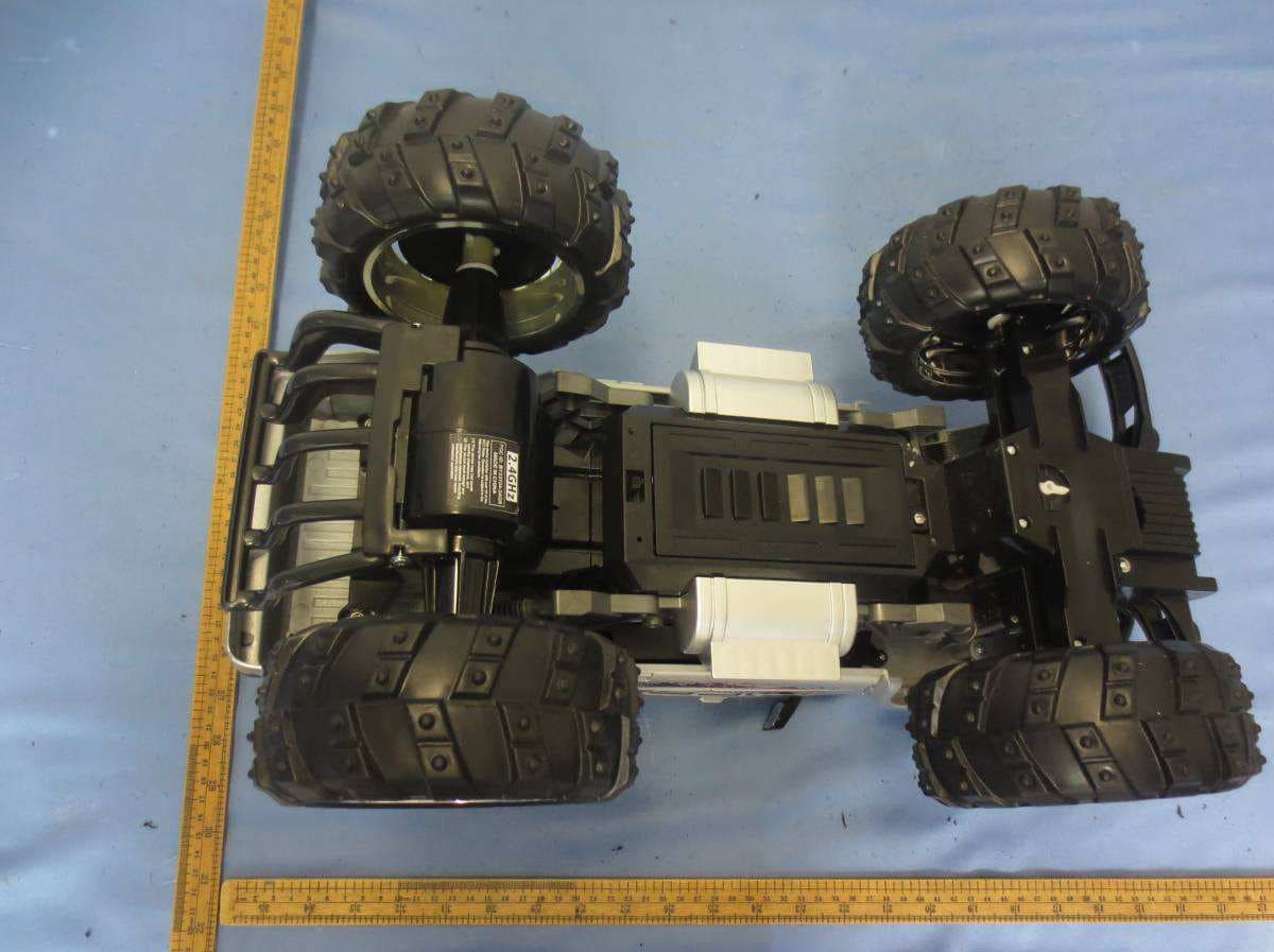 R/C VEHICLE - FCC ID BY33104-24GR - Scientific Toys Ltd