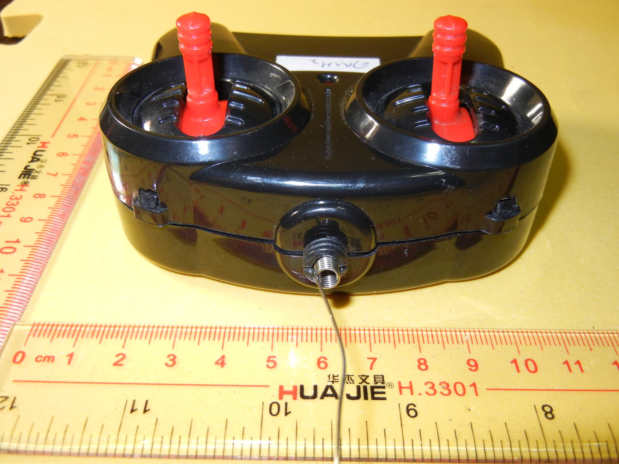 26.96-27.28 MHz WIRELESS REMOTE CONTROL TOY-TX - FCC ID BY33564-27PP - Scientific Toys Ltd (5)