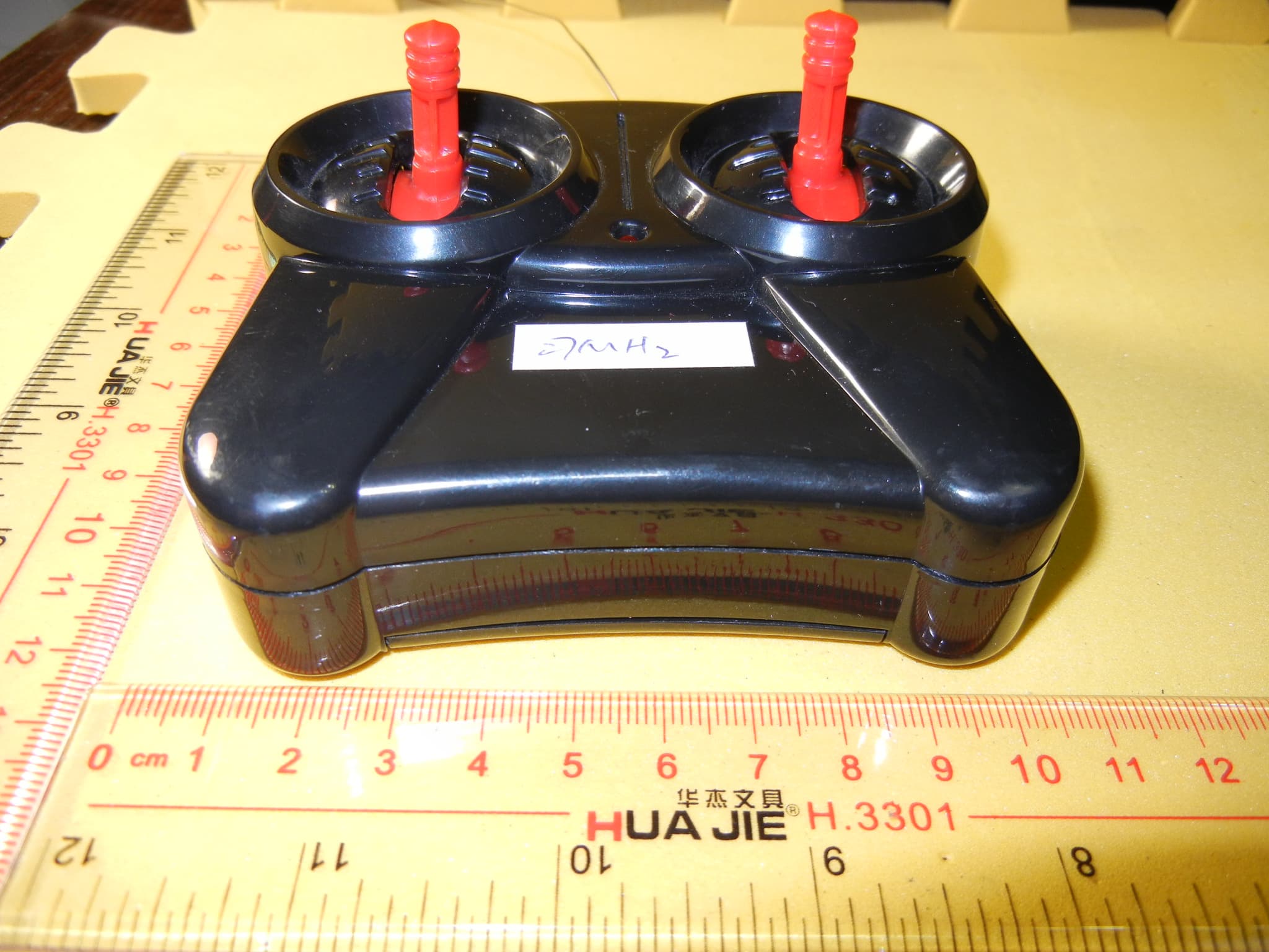 26.96-27.28 MHz WIRELESS REMOTE CONTROL TOY-TX - FCC ID BY33564-27PP - Scientific Toys Ltd (3)