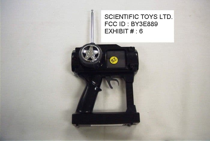 27 MHz Transmitter - FCC ID BY3E889 - Scientific Toys Ltd