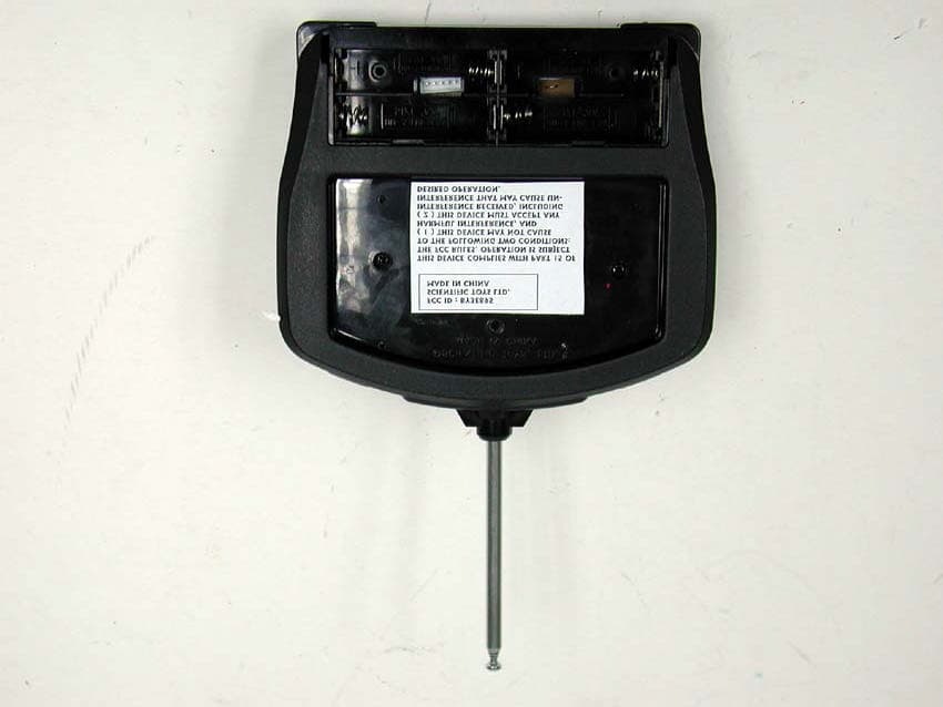 49 MHz Wireless R/C Toy - Transmitter - FCC ID BY3E895 - Scientific Toys Ltd