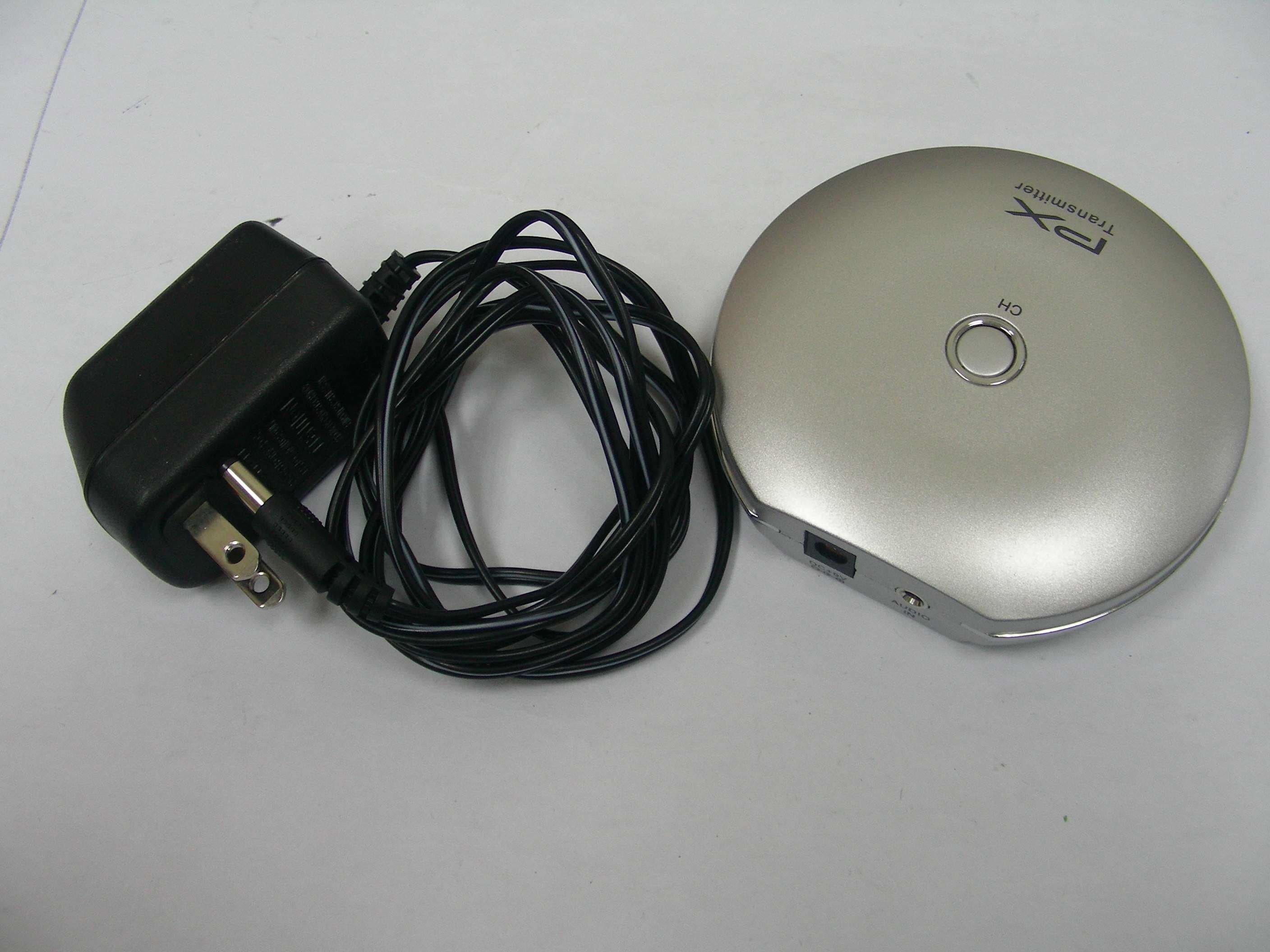 2.4GHz Wireless Digital Audio Sender - FCC ID BY4DAS110 - Trans Electric Co., Ltd. (3)