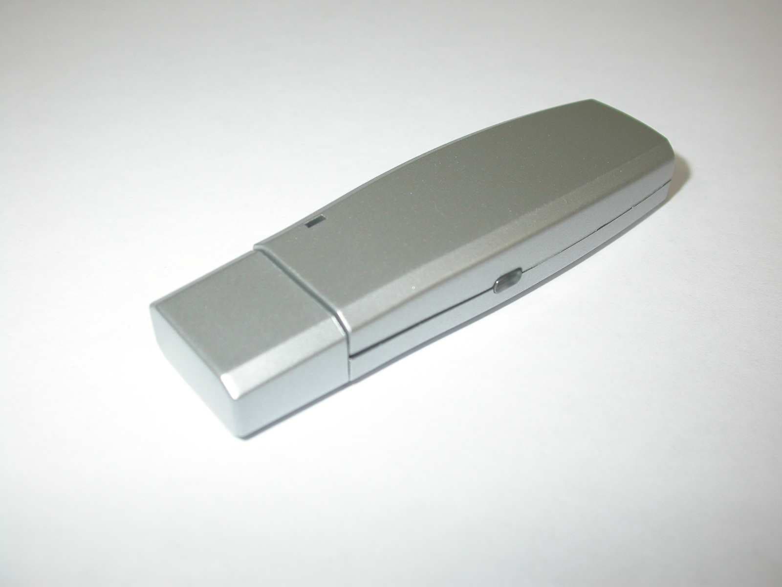 2.4GHz Wireless Digital Audio Sender - FCC ID BY4DAS200 - Trans Electric Co., Ltd.