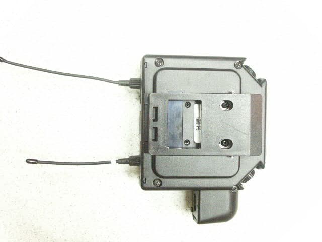 BELTPACK TRANSCEIVER - FCC ID BYMBP850 - HM Electronics Inc (3)