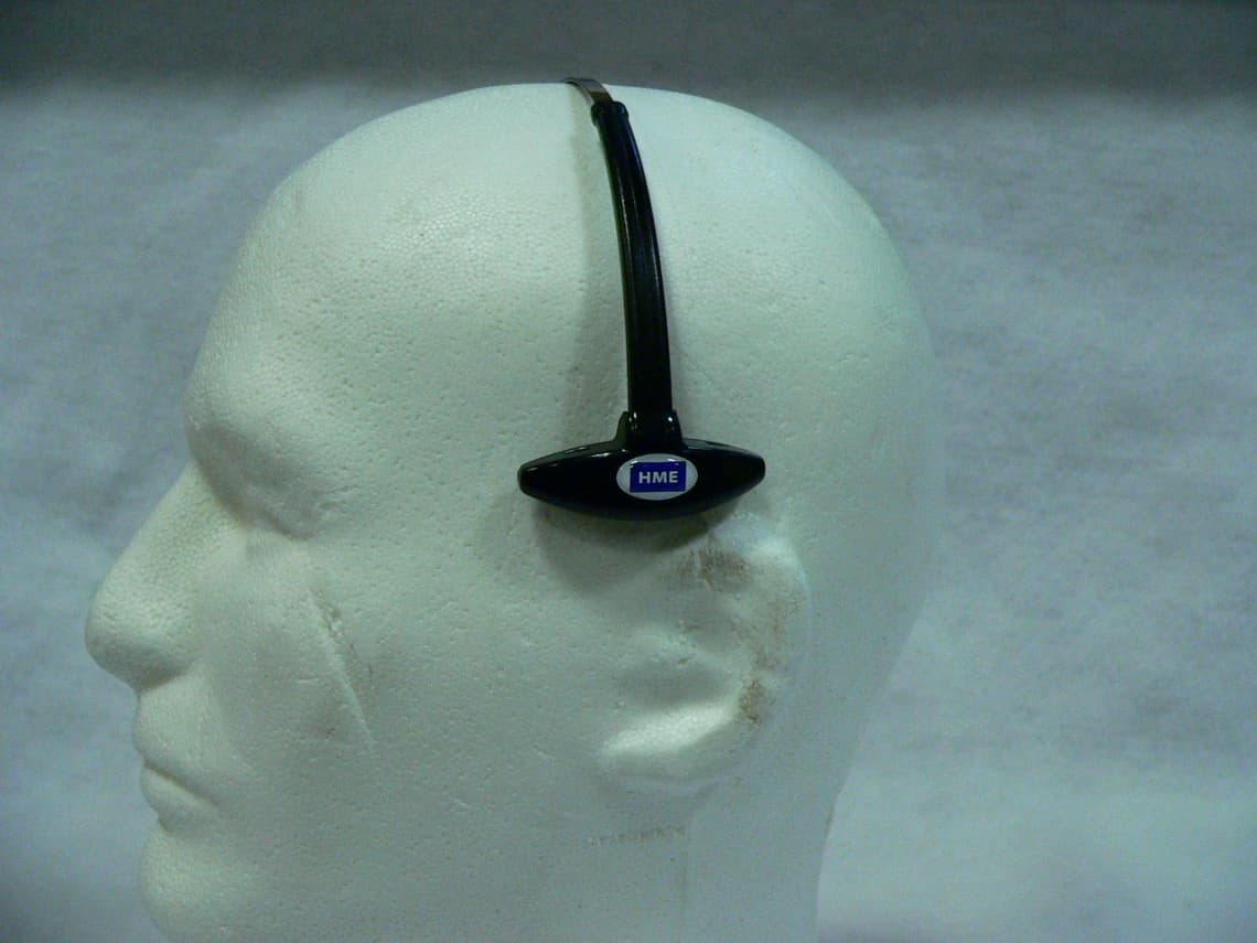 Headset for wireless intercom system - FCC ID BYMHS6100 - HM Electronics Inc