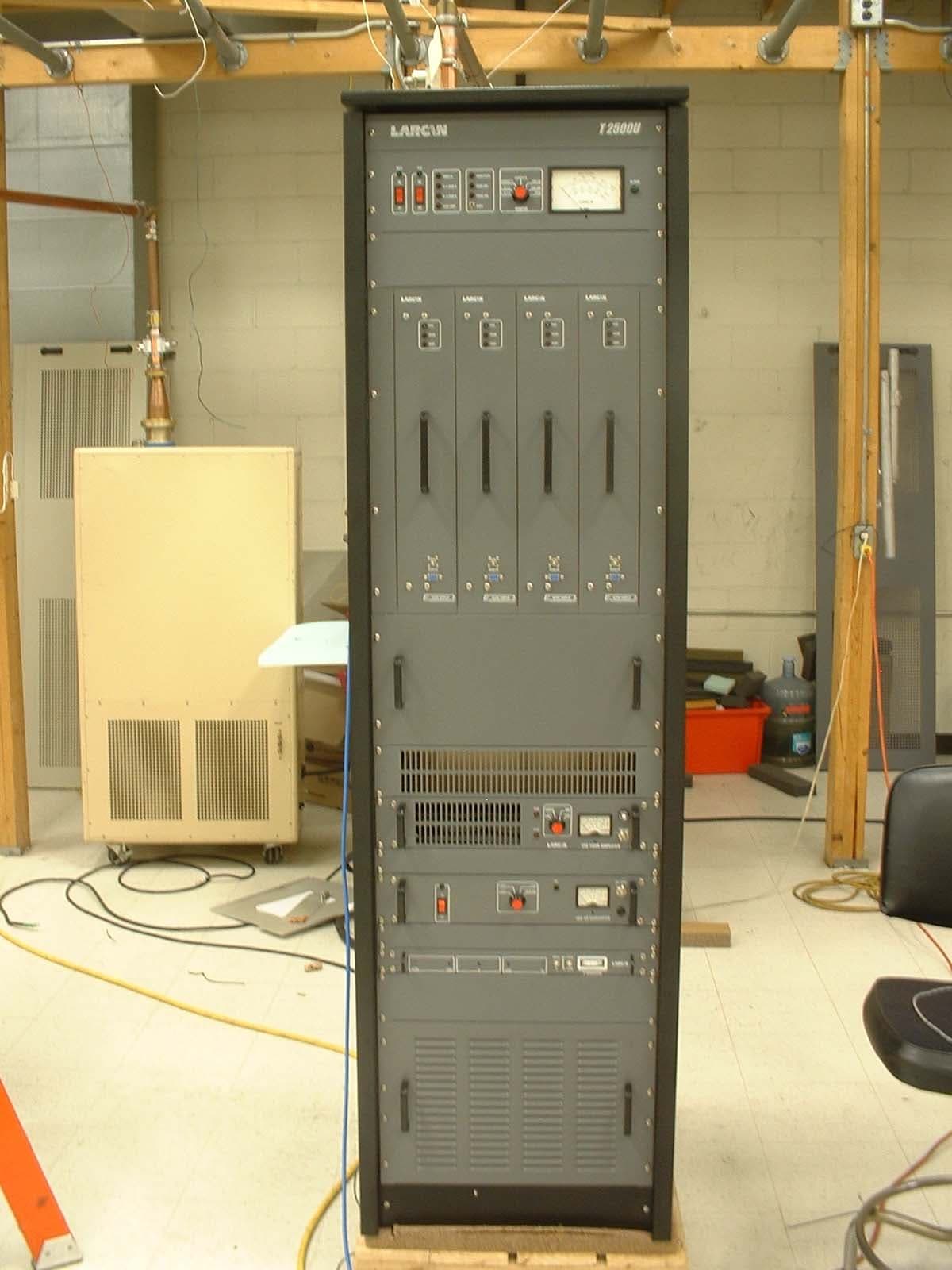 2500 Watt UHF Transmitter - FCC ID BZ5T2500U - Larcan Inc