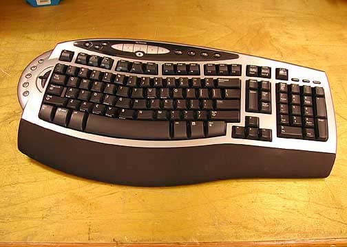 Microsoft� Wireless Comfort Keyboard 1.0A - FCC ID C3K1027 - Microsoft Corporation