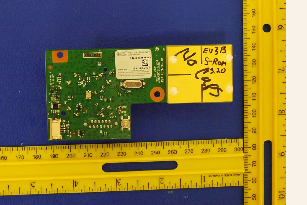 2.4 GHz Short Range RF Module - FCC ID C3K1410 - Microsoft Corporation (2)