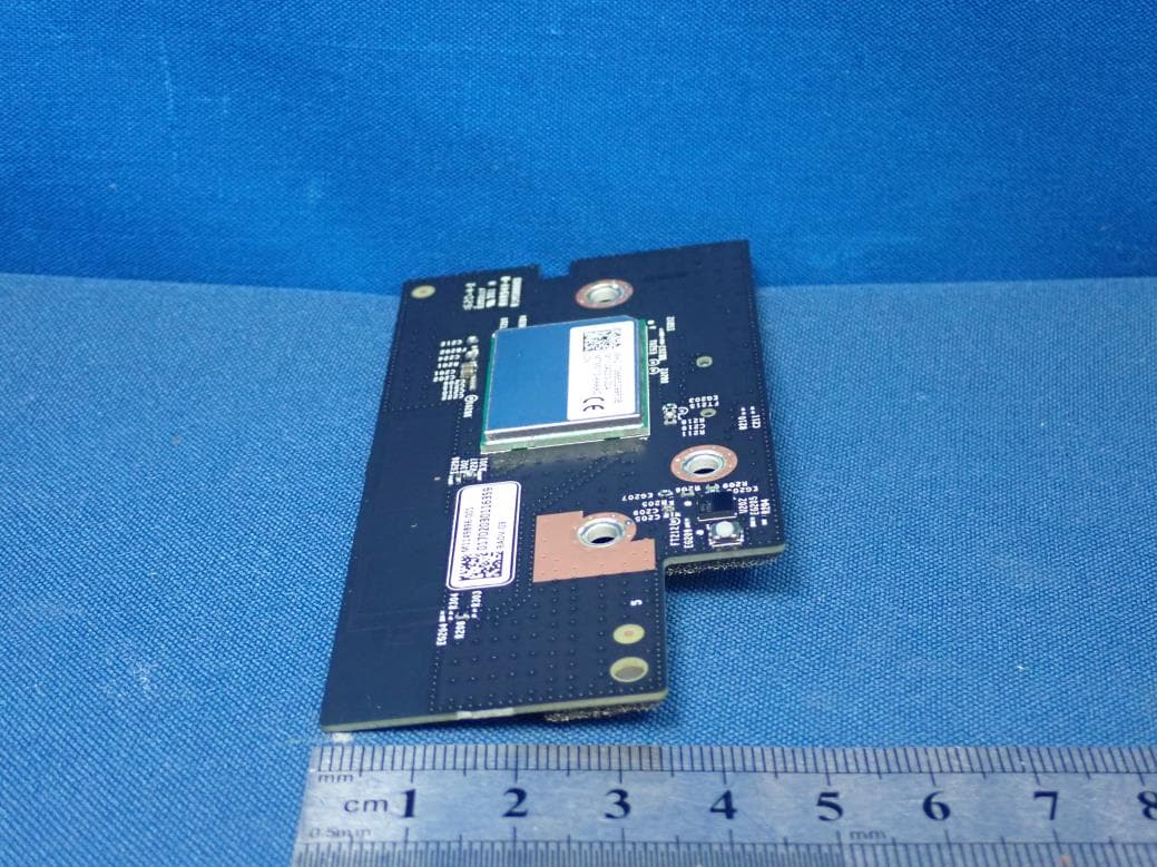 Dual-band wireless accessory radio - FCC ID C3K1885 - Microsoft Corporation (4)