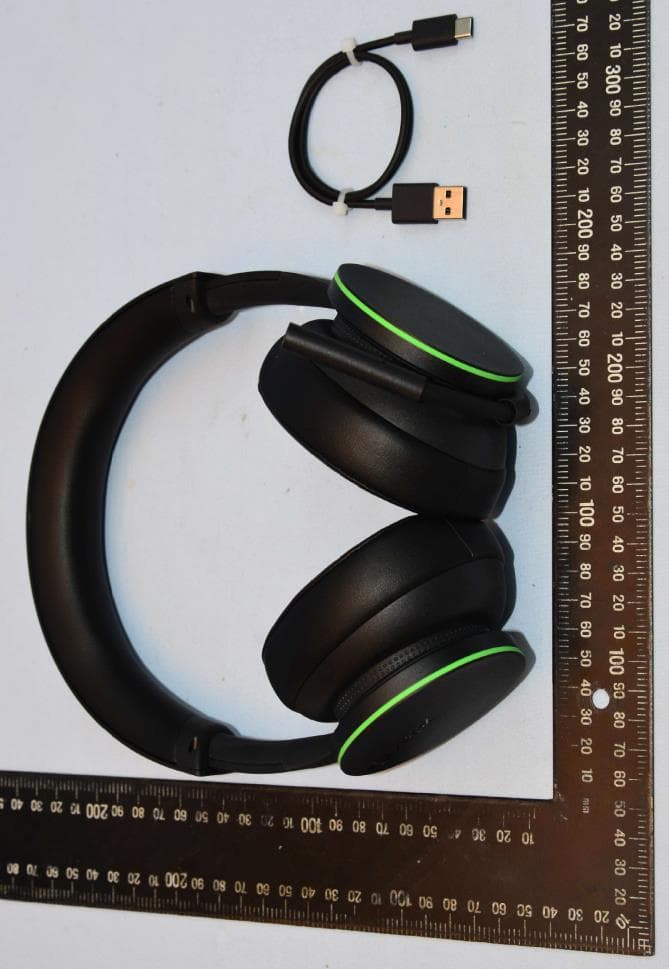 Headset - FCC ID C3K1944 - Microsoft Corporation