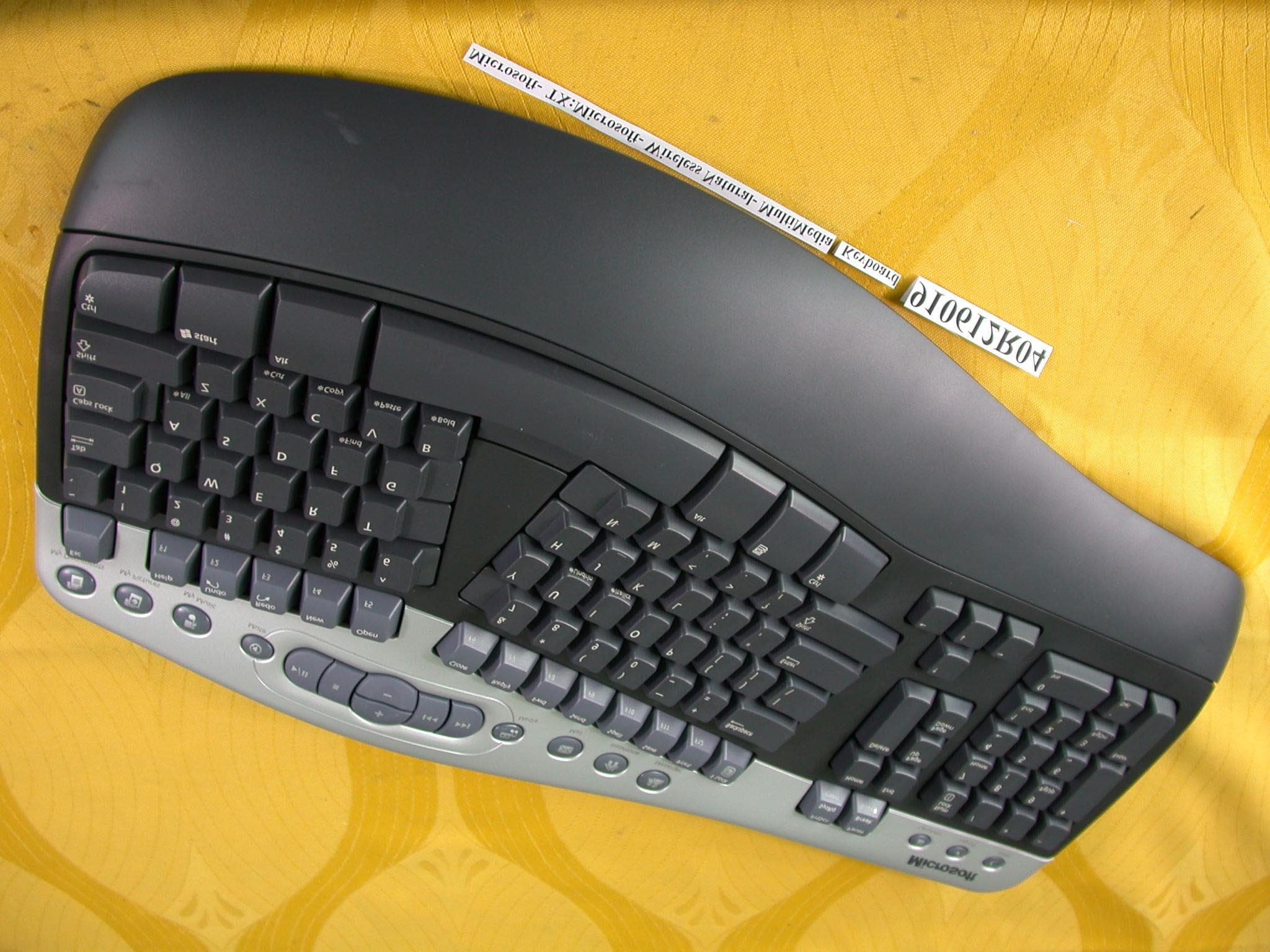 Wireless Keyboard - FCC ID C3KKB10 - Microsoft Corporation (3)
