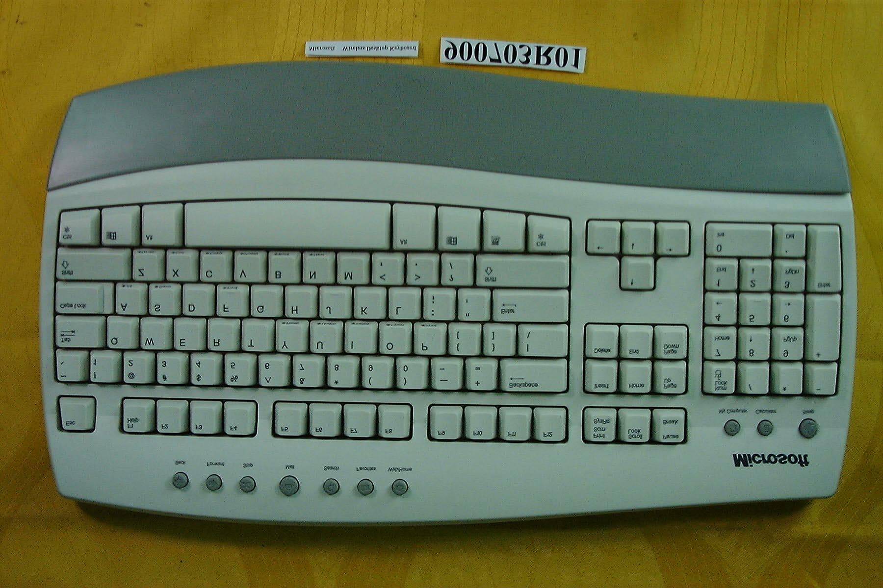 Desktop Wireless Keyboard - FCC ID C3KKB8 - Microsoft Corporation (3)