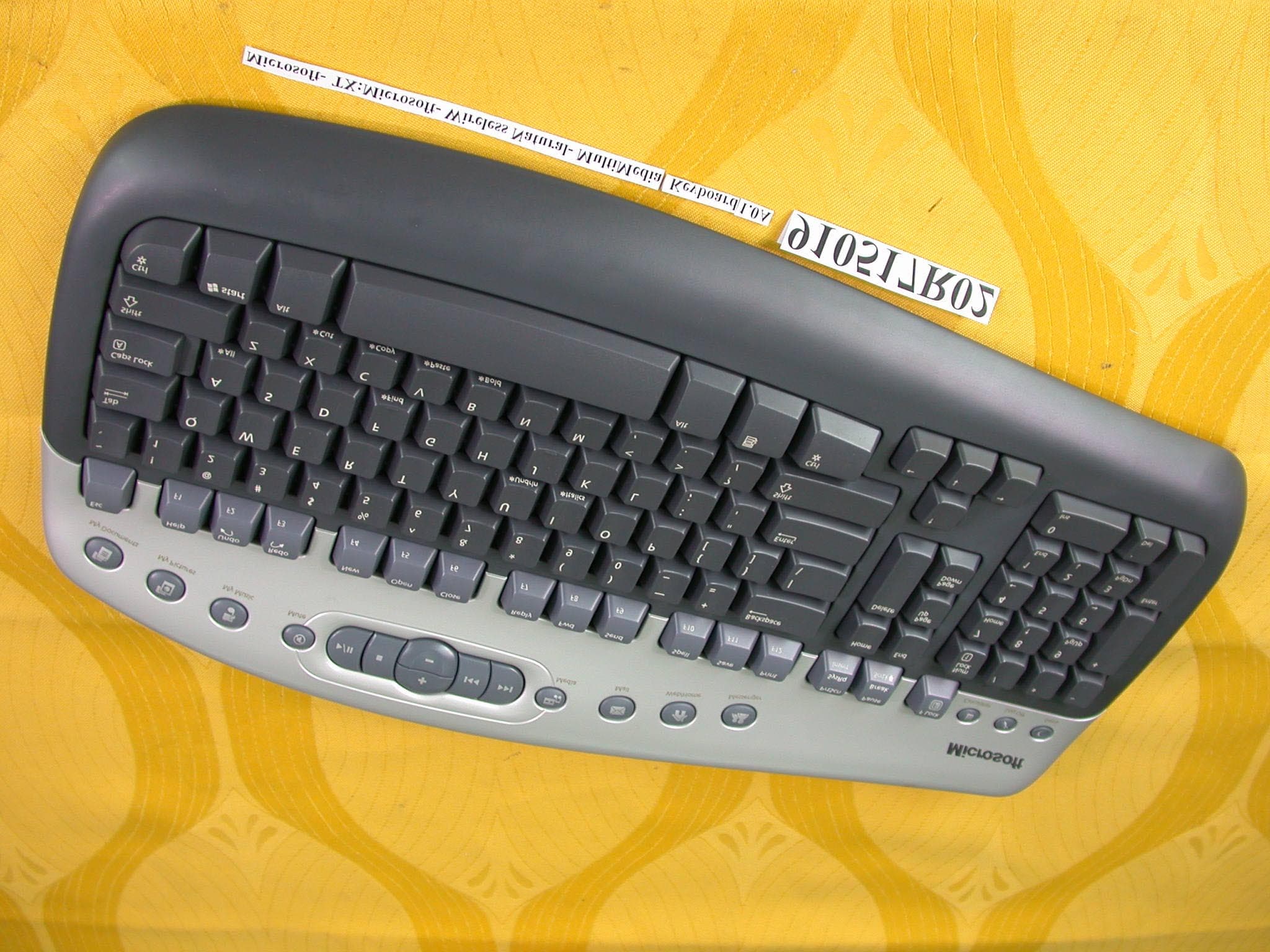Wireless Keyboard - FCC ID C3KKB9 - Microsoft Corporation (2)