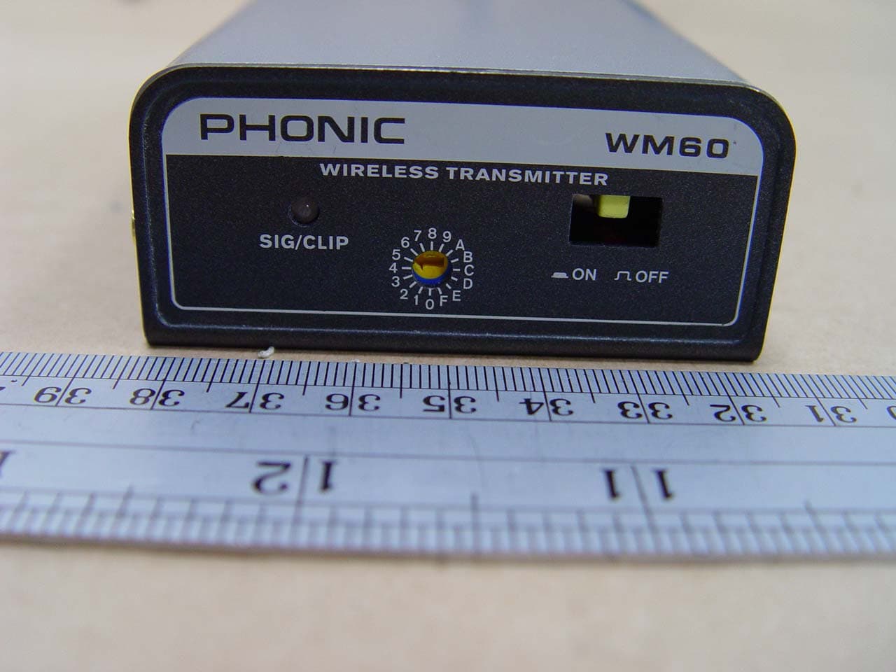 Wireless Transmitter - FCC ID C5CWM60 - Phonic Corporation