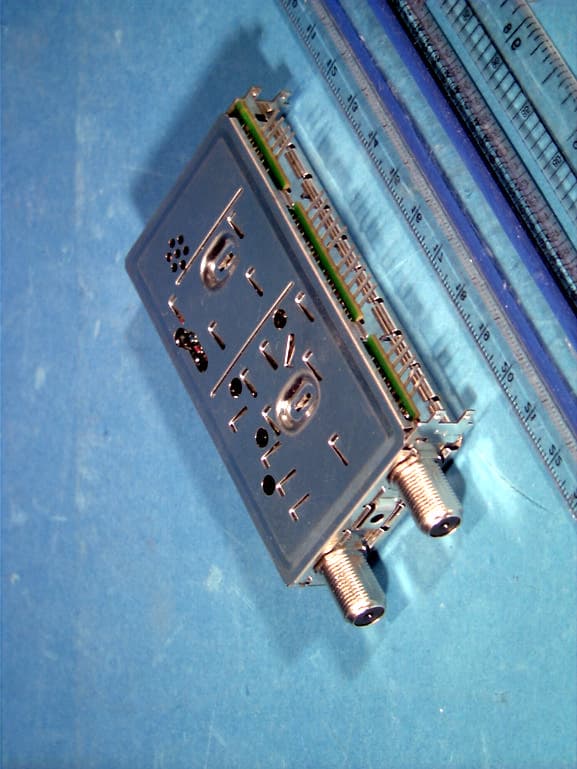 VCR - FCC ID C5F7NF0006 - WINIA Electronics Co., Ltd. (3)